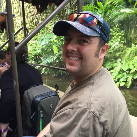 Meet your Posher, Benjamin. - Picture 2 of 3